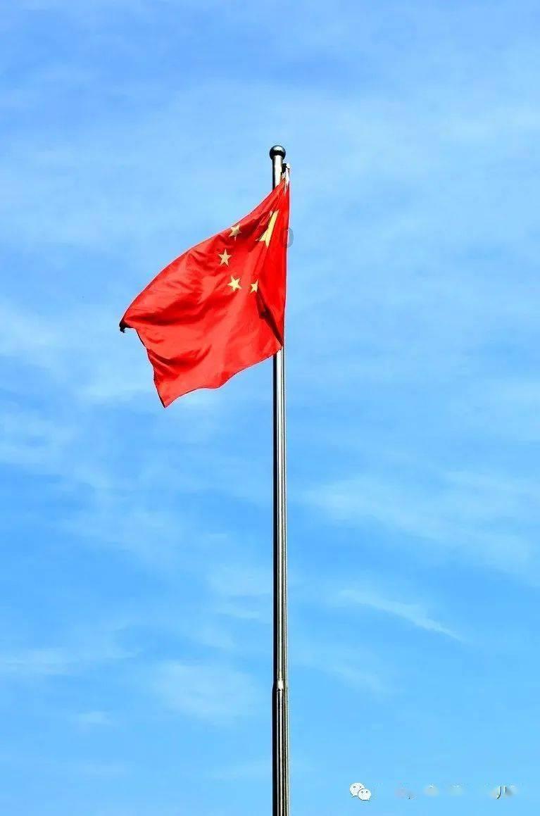 逃离电梯间
